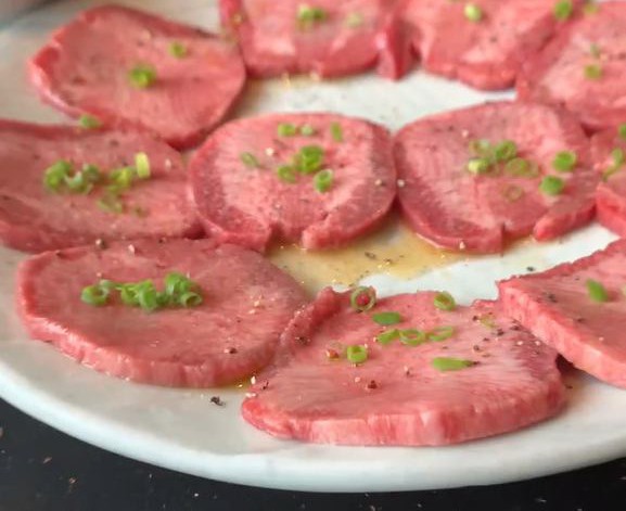 ボンピアン_タン焼き